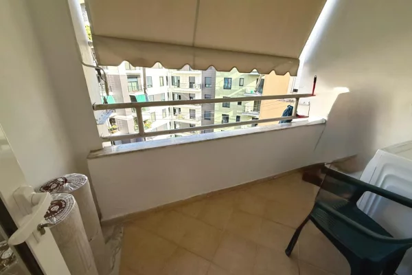 Shtepi me qera Apartament ne Tirane, 1+1, Mobilimi E mobiluar, Pagesa 900  Euro.