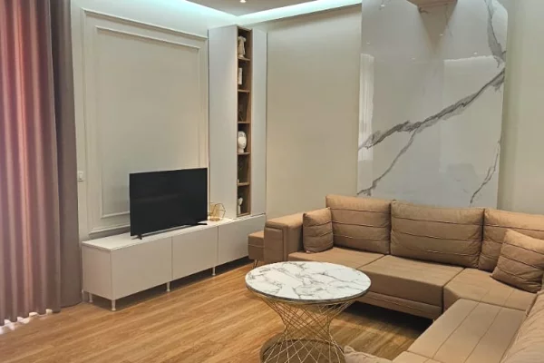 Shtepi me qera Apartament ne Tirane, 1+1, Mobilimi E mobiluar, Pagesa 700  Euro.