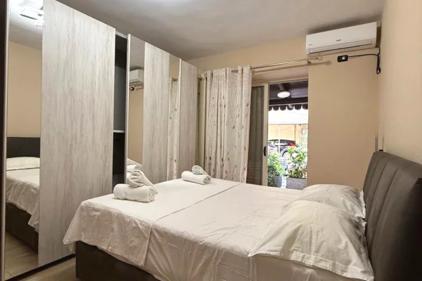 Shtepi me qera Apartament ne Tirane, 2+1, Mobilimi E mobiluar, Pagesa 750  Euro.