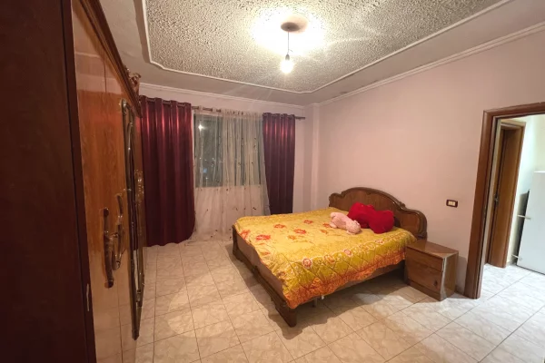 Shtepi me qera Apartament ne Tirane, 2+1, Mobilimi E mobiluar, Pagesa 35,000  Leke.