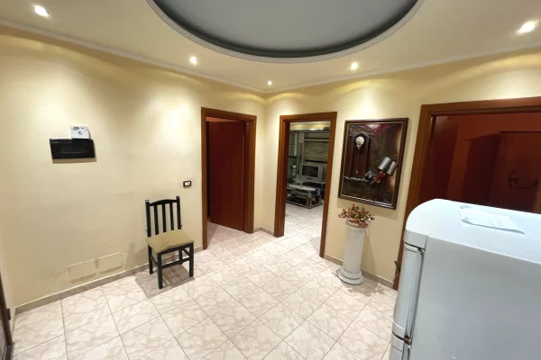 Qera te bulevardi ri