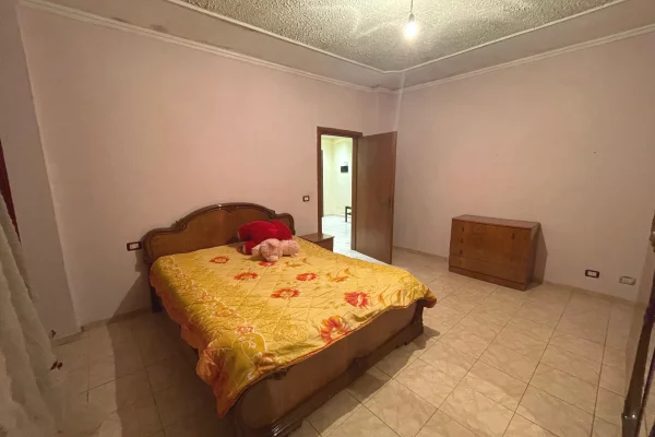 Shtepi me qera Apartament ne Tirane, 2+1, Mobilimi E mobiluar, Pagesa 35,000  Leke.