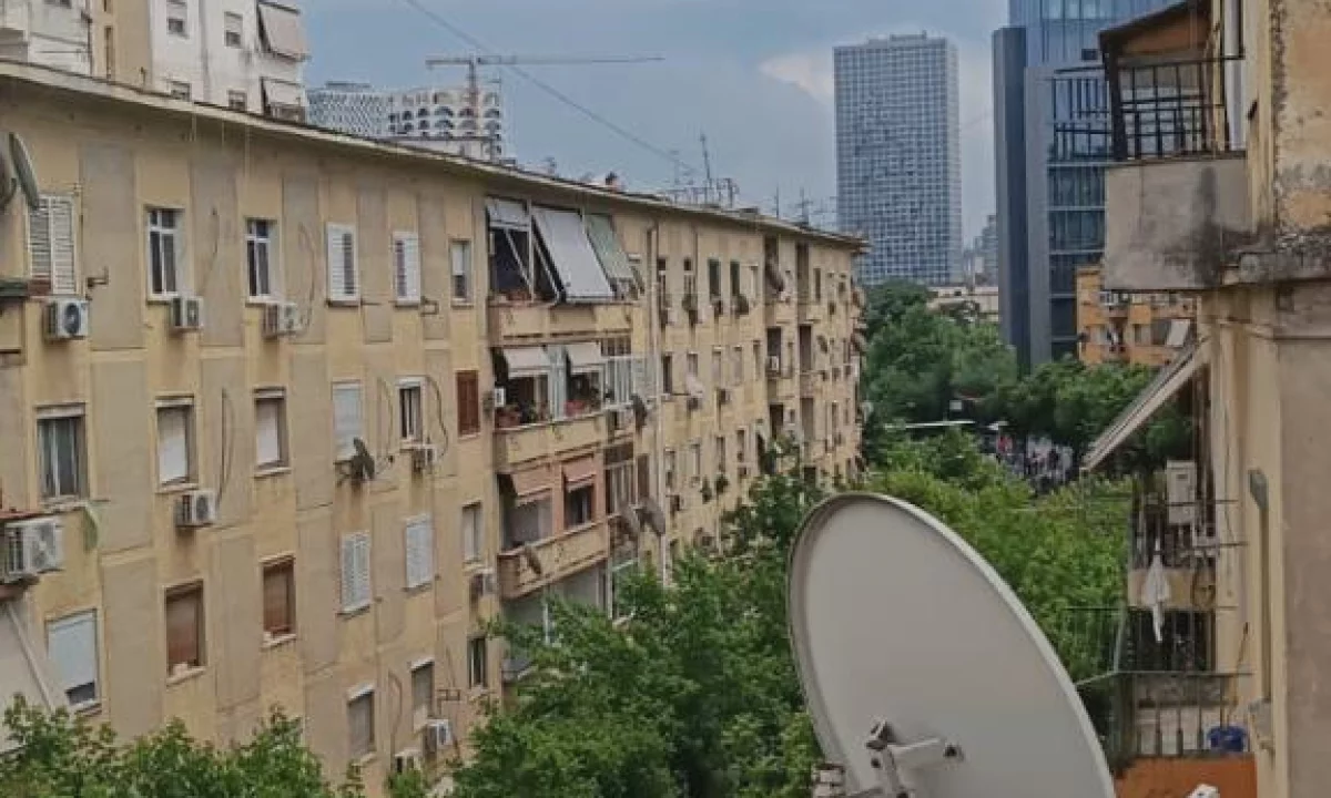 Shtepi me qera Apartament ne Tirane, 2+1, Mobilimi E mobiluar, Pagesa 500  Euro.