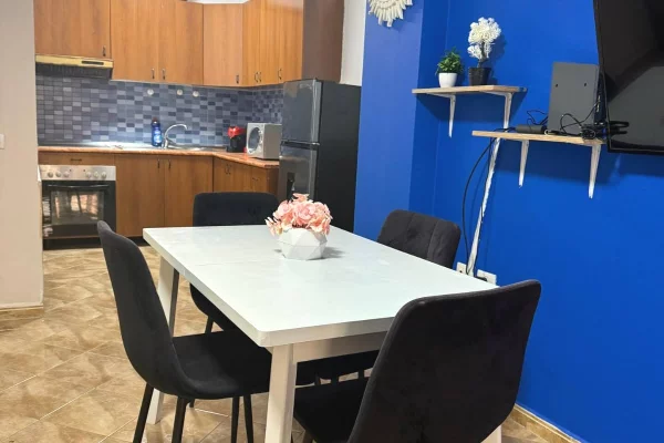 Shtepi me qera Apartament ne Tirane, 1+1, Mobilimi E mobiluar, Pagesa 550  Euro.