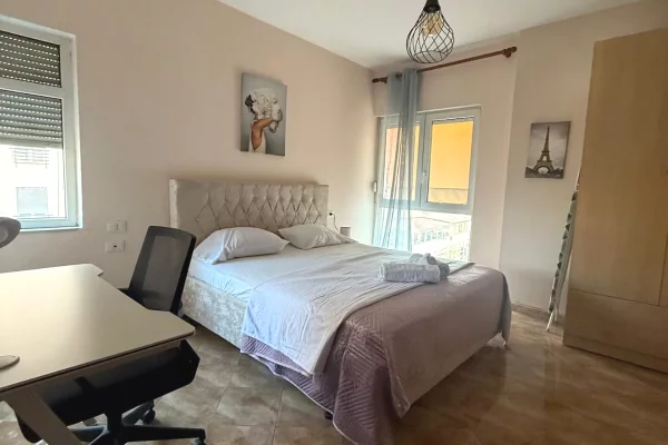 Shtepi me qera Apartament ne Tirane, 1+1, Mobilimi E mobiluar, Pagesa 550  Euro.