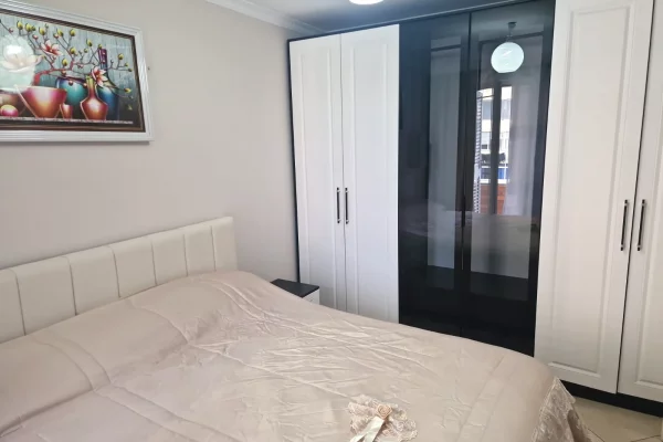 Shtepi me qera Apartament ne Tirane, 2+1, Mobilimi E mobiluar, Pagesa 600  Euro.