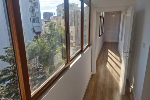 Apartment for sale in Tirana 1+1, Emty