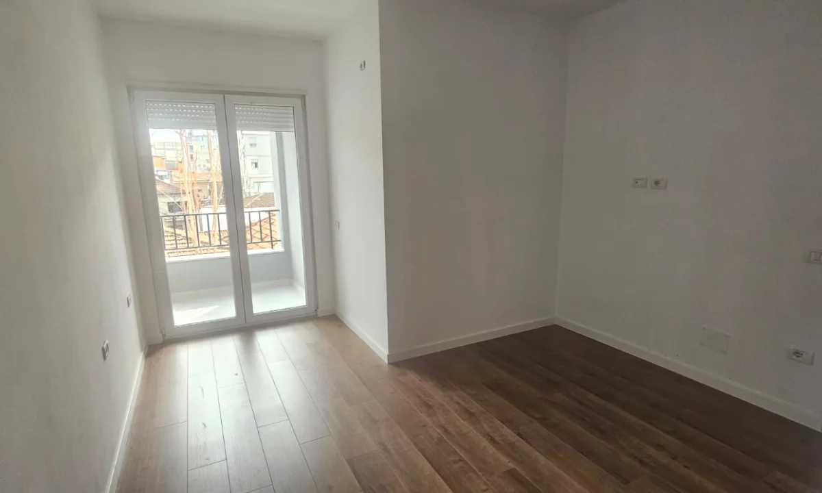 Apartment for sale in Tirana 2+1, Emty