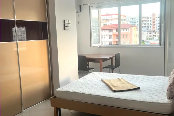Shtepi me qera 2+1 ne Tirane - 55,000 Leke
