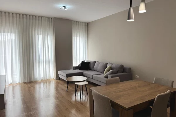 Shtepi me qera Apartament ne Tirane, 1+1, Mobilimi E mobiluar, Pagesa 600  Euro.