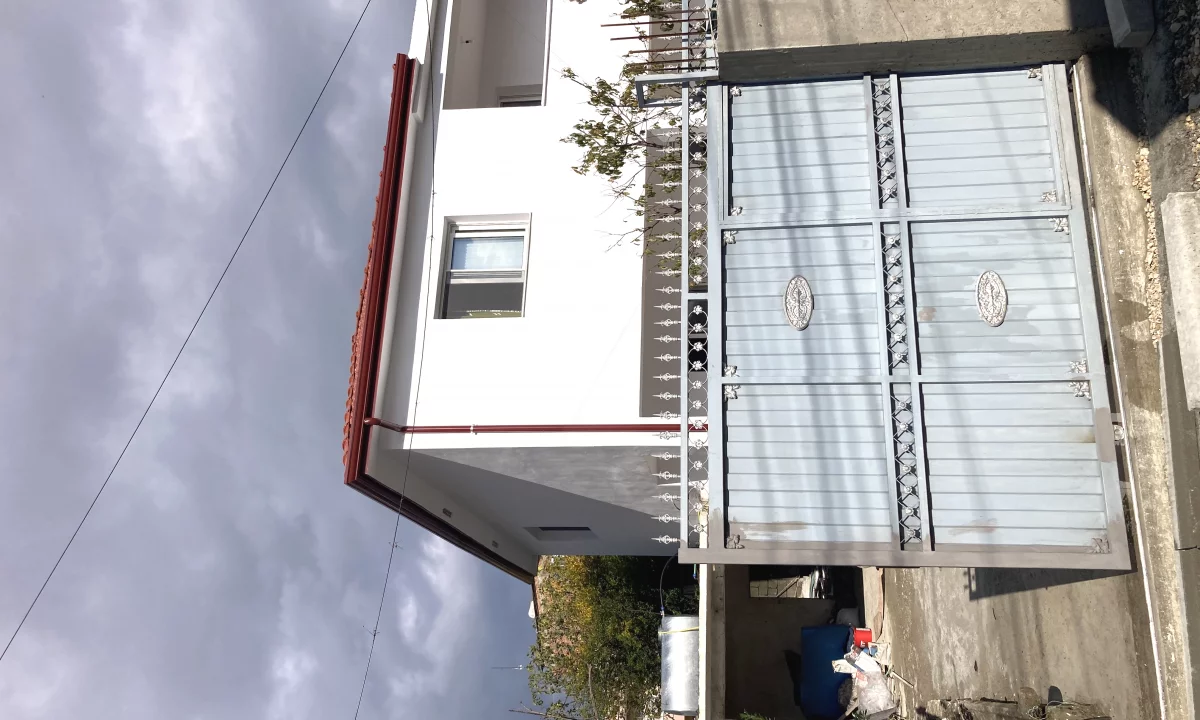 Shtepi me qera Shtepi Private ne Tirane, 3+1, Mobilimi Pjeserisht e mobiluar, Pagesa 650  Euro.