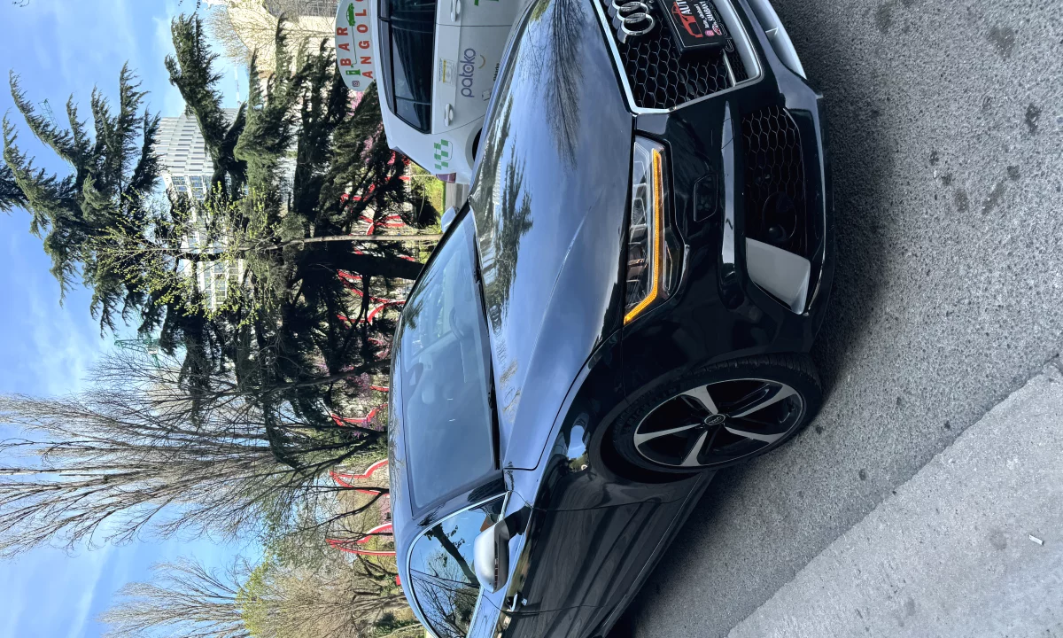 Auto in Vendita a Tirana, Audi, 2017 Diesel,Kambio Automatik Pagamento 19,000  Euro.