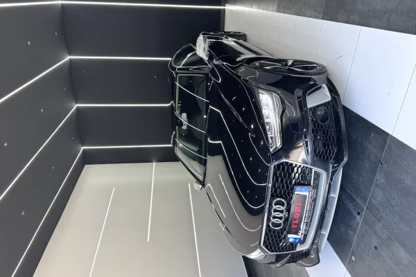 Auto in Vendita a Tirana - 19,000 Euro