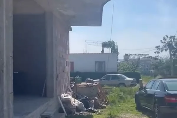 Casa privata/Indipendente in vendita a Tirana 3+1, Vuoto