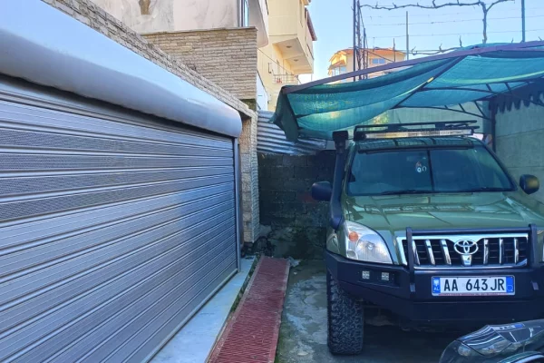 Villa di lusso in vendita a Tirana 2+1, Vuoto