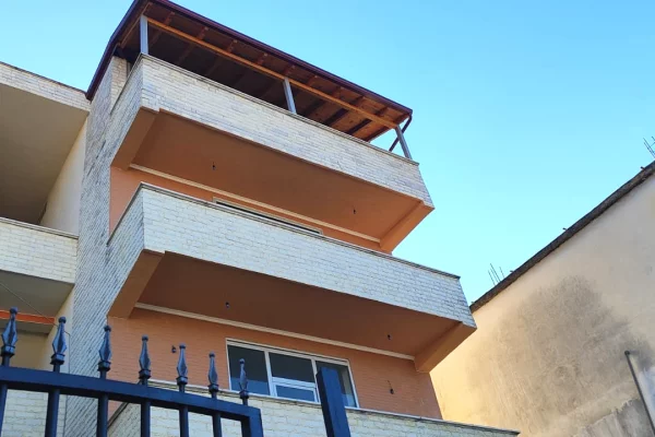 Villa di lusso in vendita a Tirana 2+1, Vuoto
