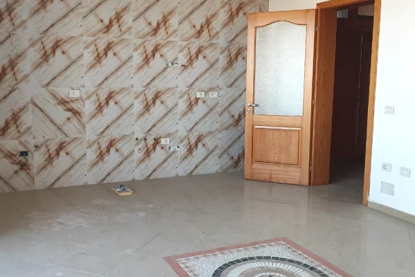 Villa di lusso in vendita a Tirana 2+1, Vuoto