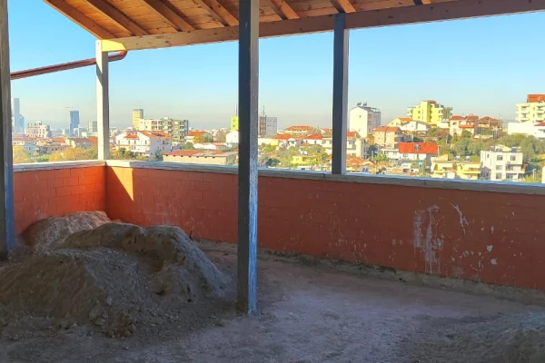 Villa di lusso in vendita a Tirana 2+1, Vuoto