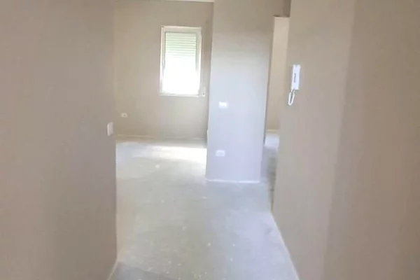 Shitet Apartamenti 2+1+2 Fresk