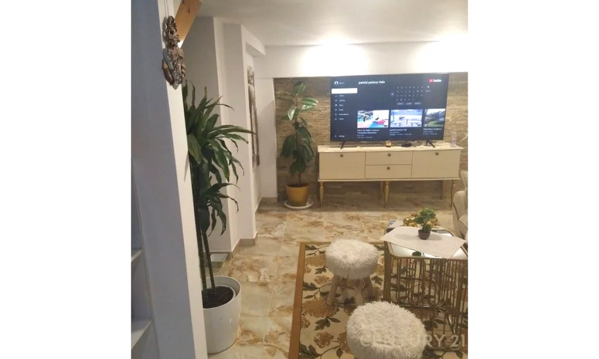 Shtepi ne shitje Apartament ne Durres, 3+1, Mobilimi E mobiluar, Pagesa 128,000  Euro.