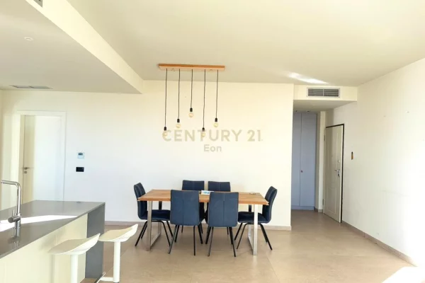 Shtepi ne shitje Apartament ne Durres, 2+1, Mobilimi E mobiluar, Pagesa 260,000  Euro.