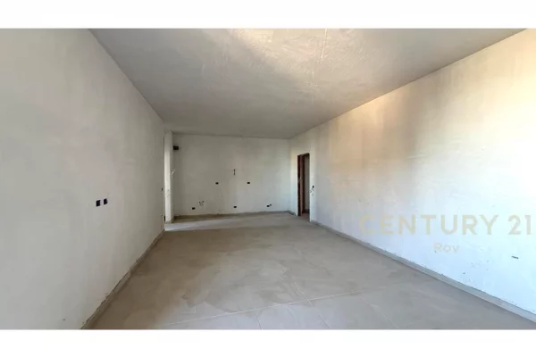 Shtepi ne shitje Apartament ne Durres, 1+1, Mobilimi Pjeserisht e mobiluar, Pagesa 180,000  Euro.