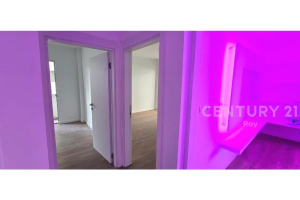 Shtepi ne shitje Apartament ne Durres, 2+1, Mobilimi Pjeserisht e mobiluar, Pagesa 130,000  Euro.