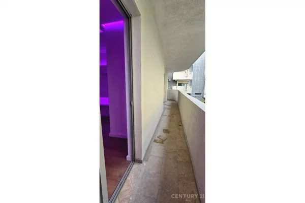 Shtepi ne shitje Apartament ne Durres, 2+1, Mobilimi Pjeserisht e mobiluar, Pagesa 130,000  Euro.