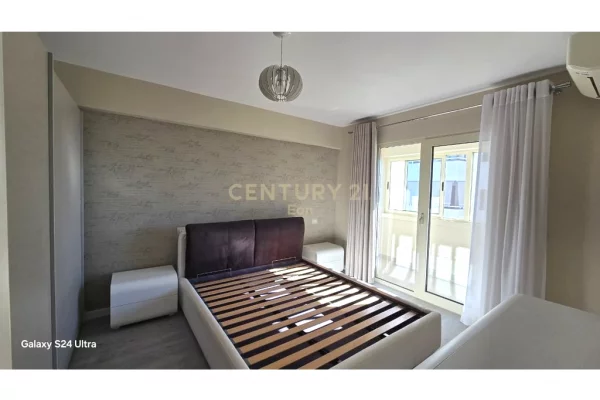 Shtepi ne shitje Apartament ne Durres, 2+1, Mobilimi E mobiluar, Pagesa 155,000  Euro.