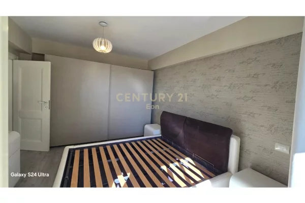 Shtepi ne shitje Apartament ne Durres, 2+1, Mobilimi E mobiluar, Pagesa 155,000  Euro.