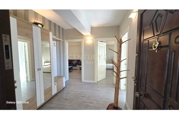 Shtepi ne shitje Apartament ne Durres, 2+1, Mobilimi E mobiluar, Pagesa 155,000  Euro.