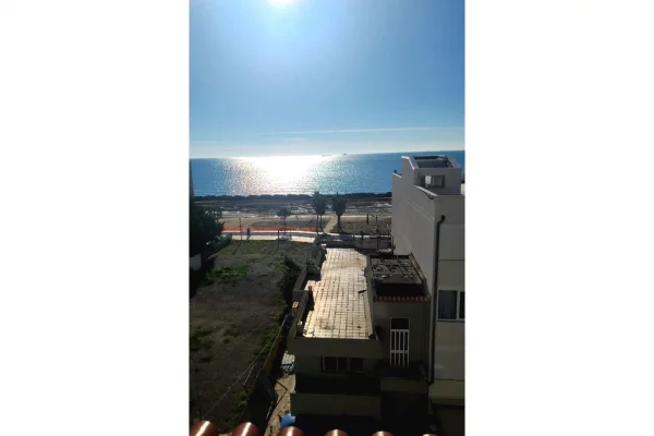 Shtepi ne shitje Shtepi Private ne Durres, 7+1, Mobilimi E mobiluar, Pagesa 2,300,000  Euro.