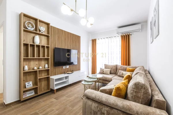 Shtepi ne shitje Apartament ne Durres, 2+1, Mobilimi E mobiluar, Pagesa 155,000  Euro.