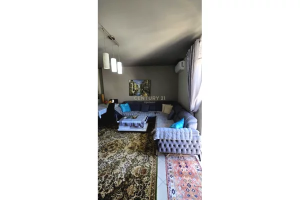 Shitet apartament 2+1 në Vollga