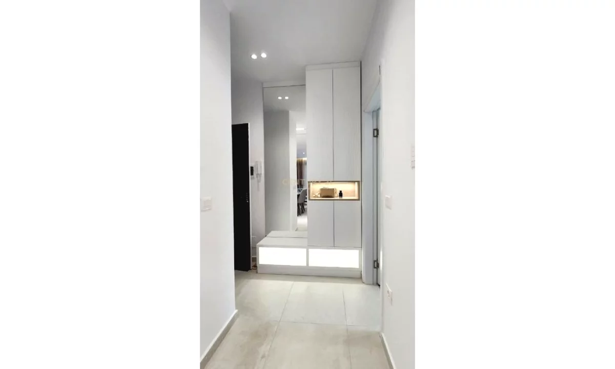 Shtepi ne shitje Apartament ne Durres, 2+1, Mobilimi E mobiluar, Pagesa 270,000  Euro.