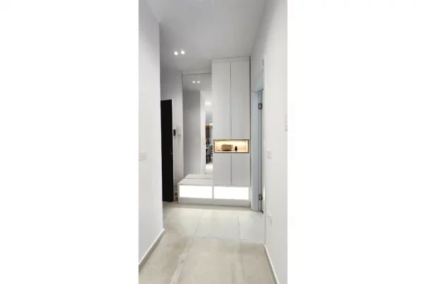 SHITET APARTAMENT 2+1 ME PAMJE DETI + POST PARKIMI NE MALIN E ROBIT !