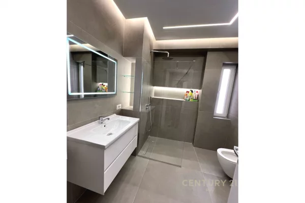 SHITET APARTAMENT 2+1+DEPO+2BALLKONE TEK VILA E ZOGUT!!!