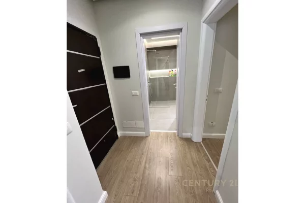 Shtepi ne shitje Apartament ne Durres, 2+1, Mobilimi E mobiluar, Pagesa 220,000  Euro.