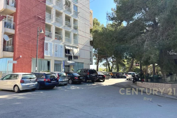 Shtepi ne shitje Apartament ne Durres, 2+1, Mobilimi E mobiluar, Pagesa 220,000  Euro.