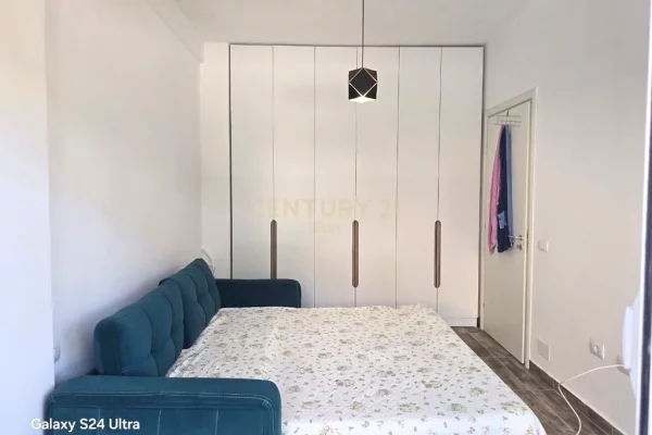 Shtepi ne shitje Apartament ne Durres, 1+1, Mobilimi E mobiluar, Pagesa 160,000  Euro.