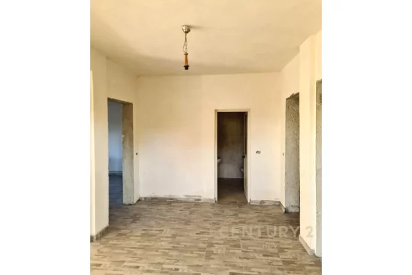 Shtepi ne shitje Apartament ne Tirane, 3+1, Mobilimi Pjeserisht e mobiluar, Pagesa 600,000  Euro.