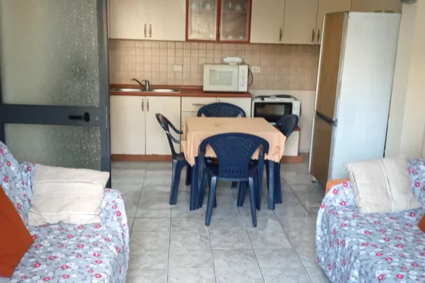Appartamento in vendita a Durazzo 1+1, Arredato