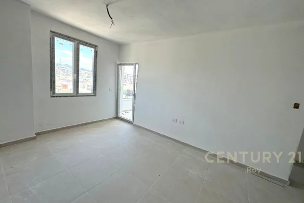 Shtepi ne shitje Apartament ne Durres, 1+1, Mobilimi Bosh, pa mobiluar, Pagesa 98,000  Euro.