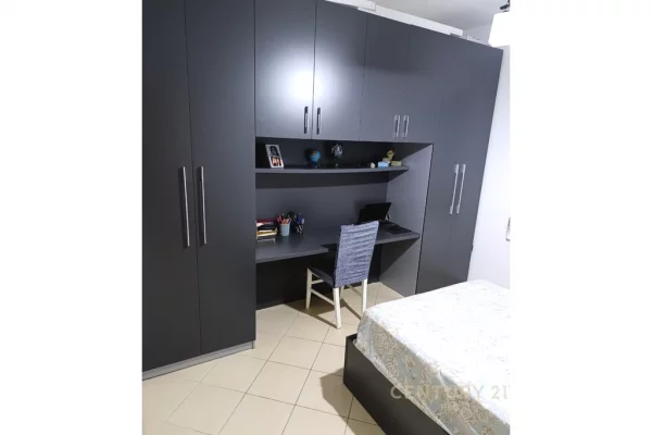 Shtepi me qera Apartament ne Durres, 2+1, Mobilimi E mobiluar, Pagesa 500  Euro.
