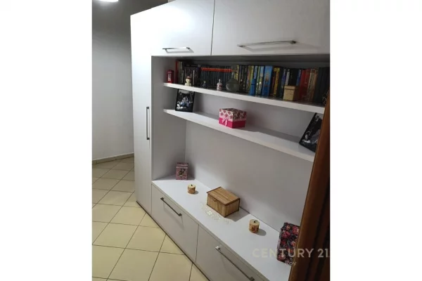 Shtepi me qera Apartament ne Durres, 2+1, Mobilimi E mobiluar, Pagesa 500  Euro.