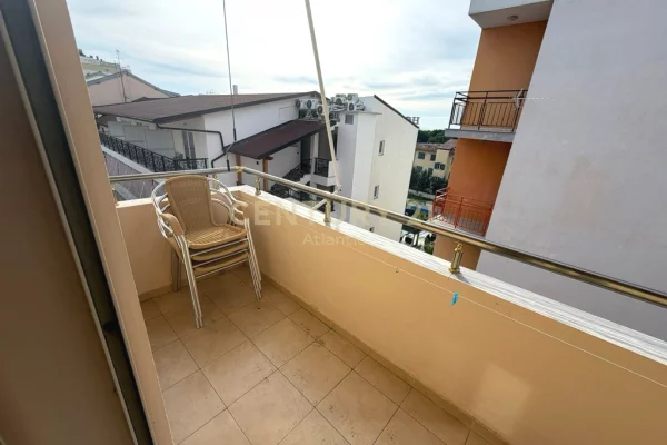 Shtepi ne shitje Apartament ne Durres, 1+1, Mobilimi E mobiluar, Pagesa 60,000  Euro.