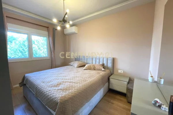 Shtepi ne shitje Apartament ne Durres, 1+1, Mobilimi E mobiluar, Pagesa 125,000  Euro.