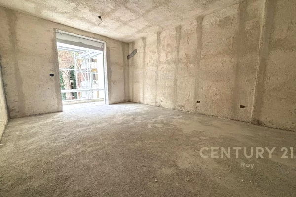 Appartamento in vendita a Durazzo 1+1, Vuoto