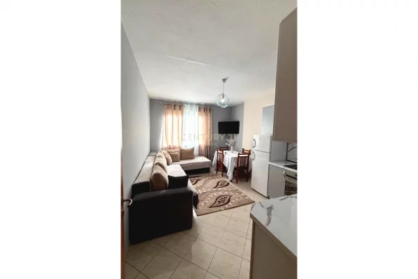 Shtepi me qera Apartament ne Durres, 1+1, Mobilimi E mobiluar, Pagesa 350  Euro.