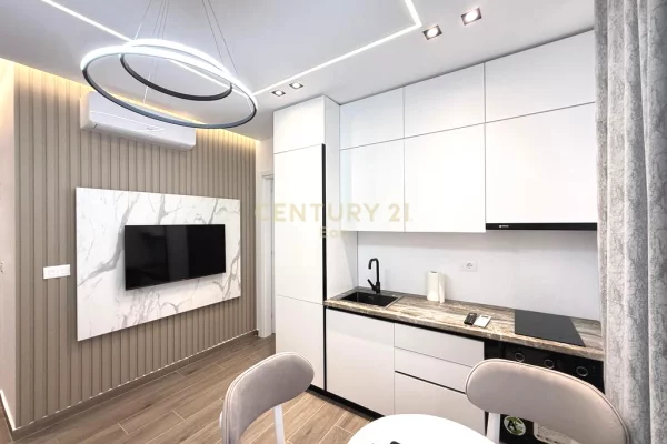 Shtepi ne shitje Apartament ne Durres, 1+1, Mobilimi E mobiluar, Pagesa 100,000  Euro.